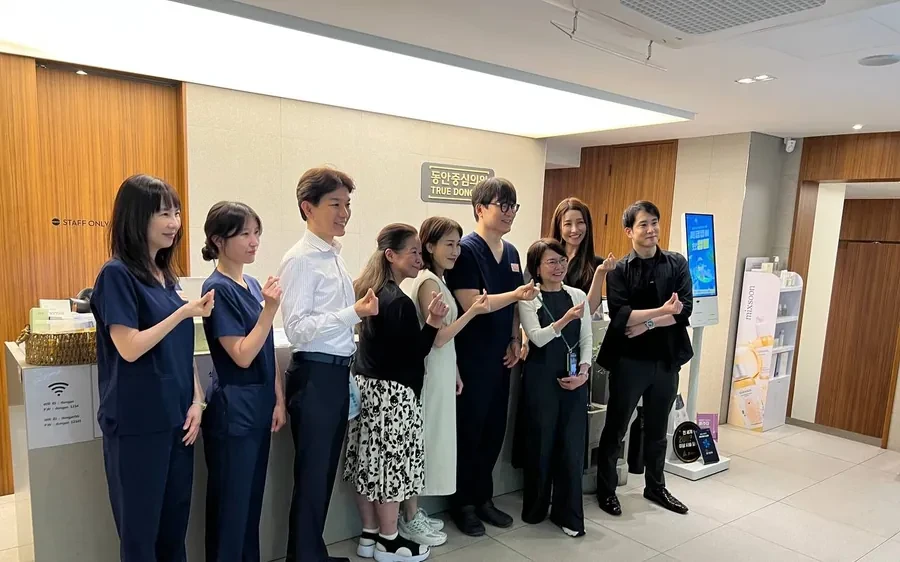 应DEKA邀请，面向日本医生讲解ONDA与RedTouch PRO并现场演示